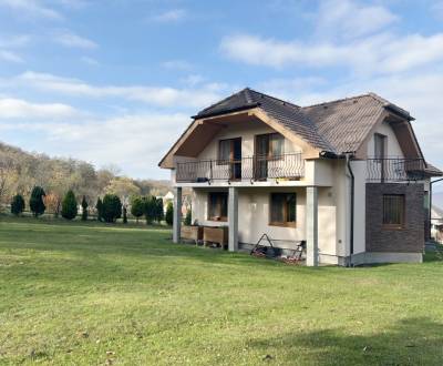 5- IZBOVÝ RODINNÝ DOM ,1354 m2, OKRUŽNÁ, OKR.PREŠOV