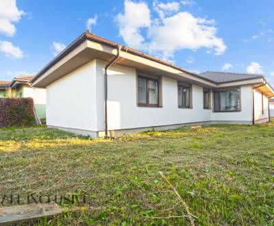 NA PREDAJ 5-IZBOVÝ RODINNÝ DOM VO VEĽKEJ PAKE