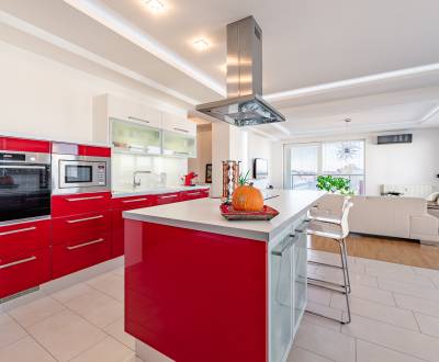 Nadštandardný 3,5i byt o rozlohe 133m2 v komplexe Starohájska