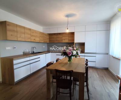 Prenájom, trojizbový byt Banská Belá