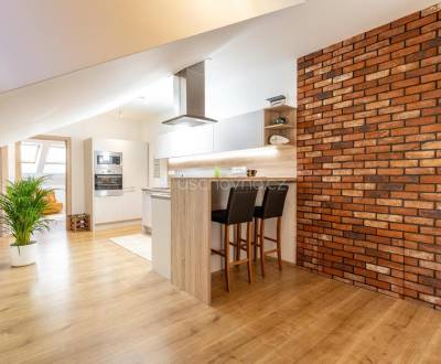 3 IZBOVÝ BYT V CENTRE MESTA, VRÁTNA UL., KOŠICE