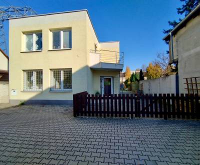 Prenájom dvojpodlažný rodinný dom Mierová ulica, Bratislava II Ružinov