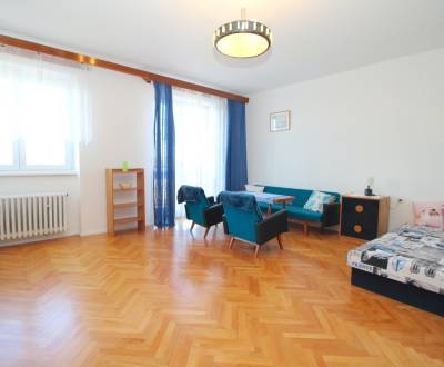 1,5-izb.krásny byt v tehlovom dome Na Hrebienku (pri Drotárskej ceste)