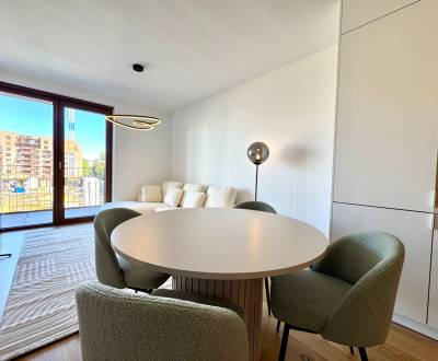 Zwirn:Na predaj štýlovo full zariadený, 2i-byt/eng.text inside