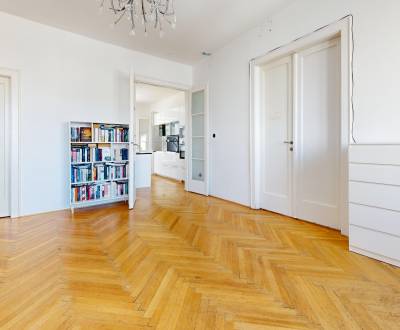 Jedinečný 3 izbový byt na Dunajskej ulici 