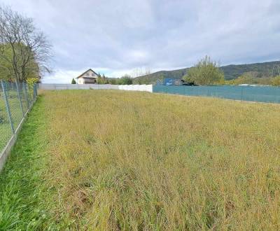 NA PREDAJ! Slnečný pozemok vhodný na výstavbu RD 1052 m2, Veľká Čierna