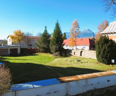 Výnimočné miesto na bývanie aj podnikanie vo Veľkej Lomnici, 1036 m2