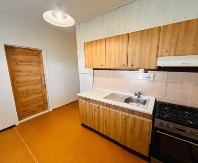 Prenájom 3 izbového bytu na Sídlisku JUH v NZ