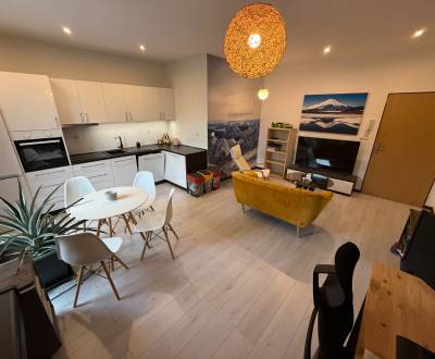 Krásny dvojizbový byt Centrum mesta Prievidza 