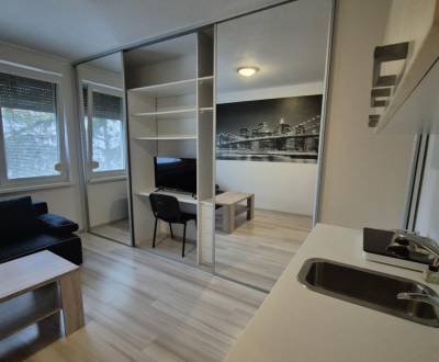 Na prenájom zariadená garsónka Komárno !