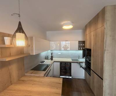 2-izb. byt, Bystrická ul., Devínska Nová Ves, pivnica, park. miesto