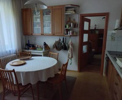 3-izb. byt, Ondrejovova, 2.p./4, výťah