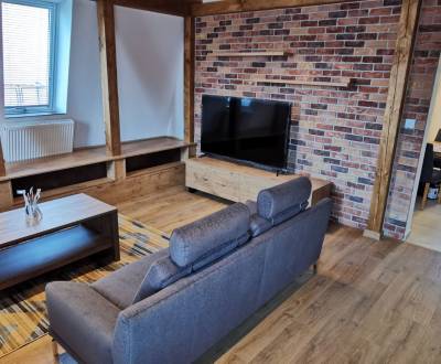 Krásny mezonetový 2i byt v centre mesta - Kalinčiakova - PRENÁJOM