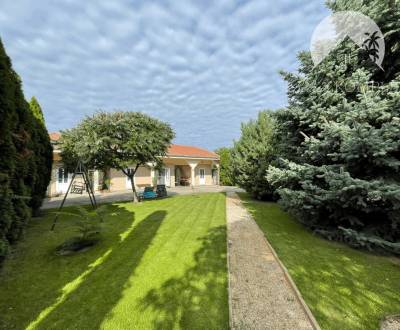 Vám ponúka apartmánový dom vo Veľkom Mederi