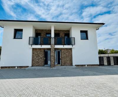 Vám ponúka na predaj komfortný 3-izbový byt v 