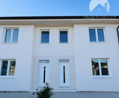 Vám ponúka na predaj moderný 3-izbový byt s ba