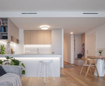 Váš nový domov: Dizajnový 3-izbový byt v srdci Vydrice