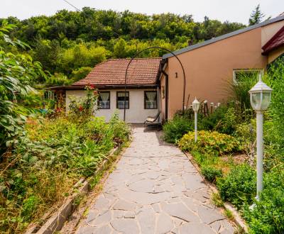 NOVÁ CENA! Na predaj rodinný dom, Bzince pod Javorinou 