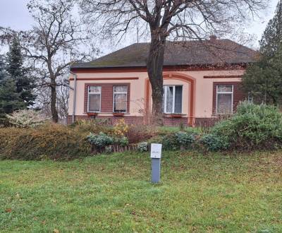 REZERVOVANÉ: Rodinný dom s pozemkom - BÚČ, EXKLUZÍVNE !