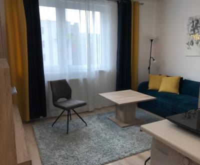 PRENÁJOM - Garzonka - Nitra, Hornostavská ulica