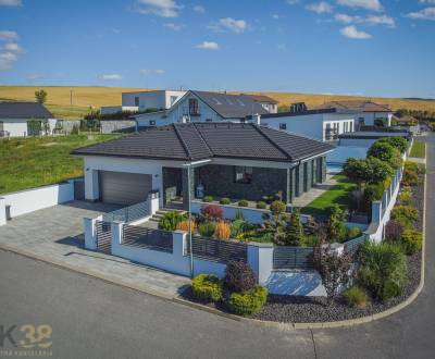 Exkluzívny rodinný dom s krásnym pozemkom pod Tatrami