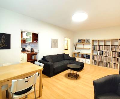 3 IZBOVÝ BYT, 74 M2+LOGGIA, JUŽNÁ TRIEDA, KOŠICE