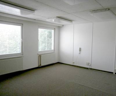 Prenájom kancelárskych priestorov-21m2, Vrbovská Cesta, Piešťany