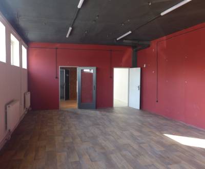Sklad na prenájom o ploche 82 m2 so zázemím