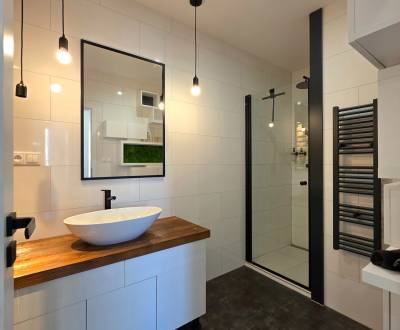 2 izbový, balkón, novostavba, Malá Ida, parkovacie miesto, pivnica