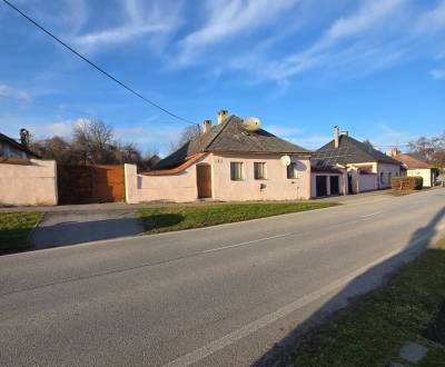 EXKLUZÍVNE Pozemok 1478 m2 s rodinným domom Solivar 