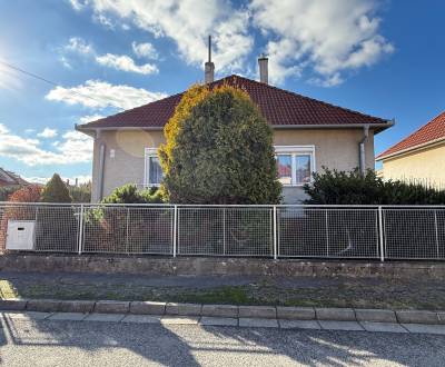 PREDAJ - RODINNÝ DOM - ZLATÉ MORAVCE