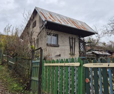 POZEMOK SO STARŠOU CHATOU, KOŠICKÁ NOVÁ VES