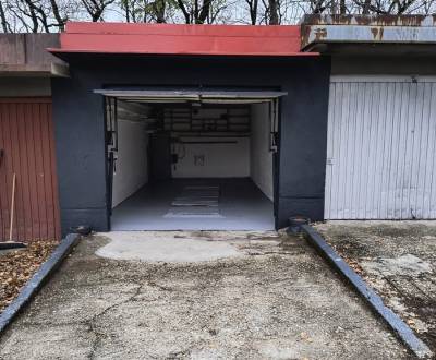 Garáž Púpavova, Karlova Ves + pivnica