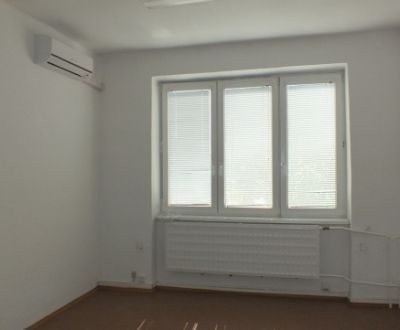 Kancelária na prenájom, 22 m2, Rybárska ul., Nitra