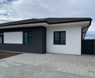 4i novostavba, tep. čerpadlo, terasa, parkovanie, Madunice