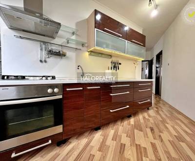 Predaj, trojizbový byt Levice, Rybníky III, po rekon...