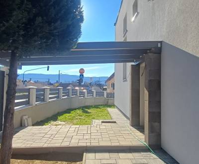 PREDAJ/ Kompletne zrekonštruovaný rodinný dom v Rožňave