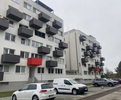 PRENÁJOM parkovacieho miesta - Chrenová