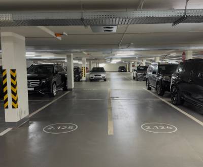 Parkovacie státie vo Veži 1-SKY PARK