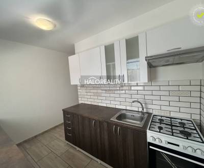 Prenájom, trojizbový byt Prievidza, Centrum