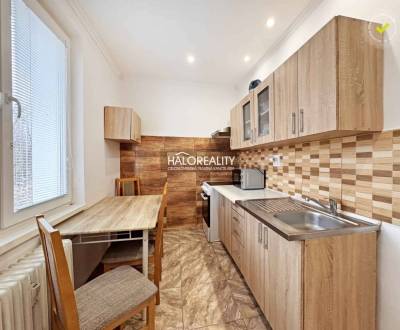 Prenájom, dvojizbový byt Komárno, Budovateľská ulica...