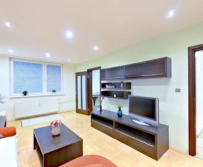 Ponúkame na prenájom priestranný 2 izbový byt v Ružinove, BA