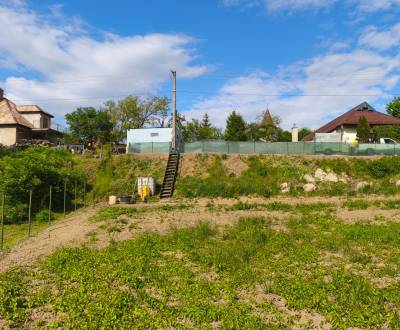 Stavebný pozemok so záhradou (1219 m2), Selešťany, okr. V. Krtíš.