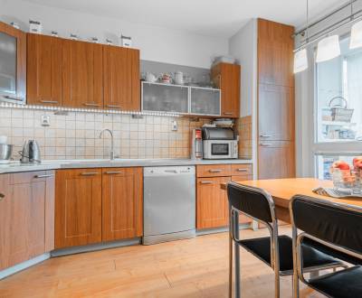 Na predaj príjemý 4i. byt, Poľnohospodárska 34, Vrakuňa