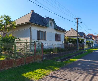 Rodinný dom v obci Čebovce v okrese Veľký Krtíš.