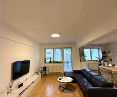 Prenájom pekný 4 izb. byt, Blumentálska ul., Bratislava I. Staré Mesto