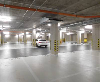 Parkovacie miesto v garáži - Stein / Bernolakova ul. , od jan.2026