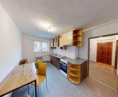 ( 56 m²) PRÍJEMNÝ 2i BYT NA PRENÁJOM V CENTRE MESTA