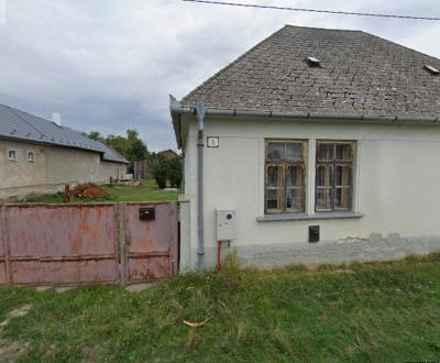 Starý dom s veľkým pozemkom Holice