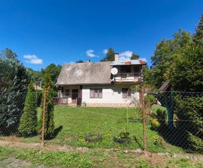 Murovaná chata na Koprovnici (D. Strháre), okr. Veľký Krtíš.